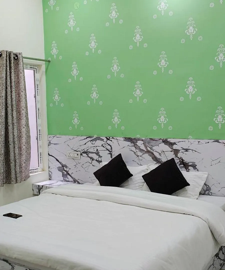 Yash Paying Guest House Varanasi India
